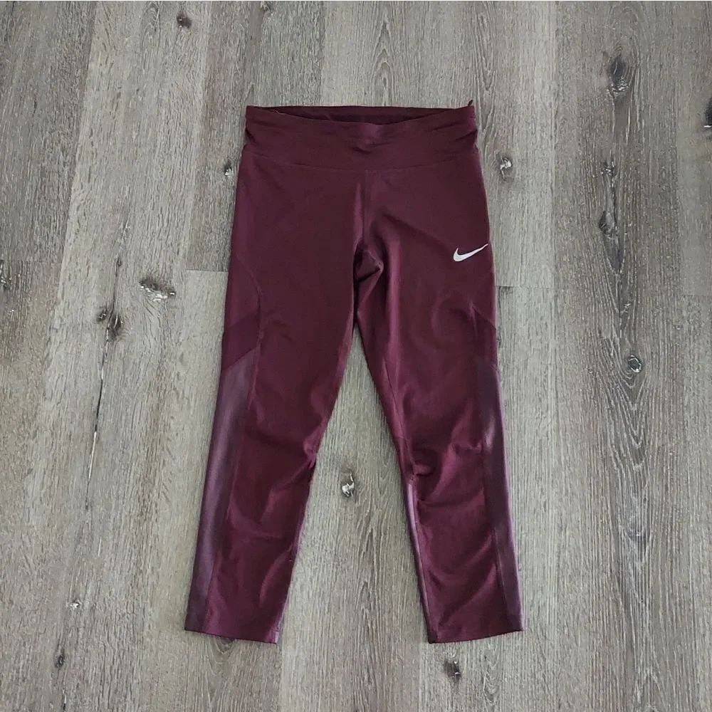 Nike Women's Sz Medium Dri-Fit Crop Tights Burgundy Drawstring 928709